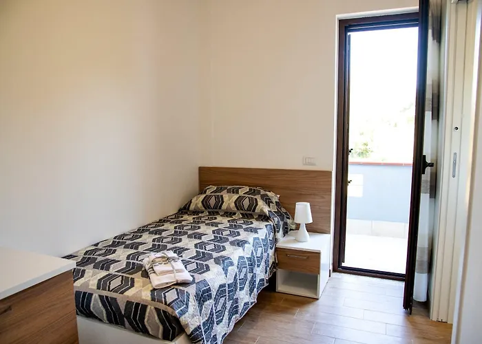 Binario Nove E Tre Quarti Agropoli