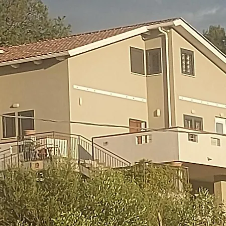 Bed & Breakfast Binario 9 E 3/4 2*