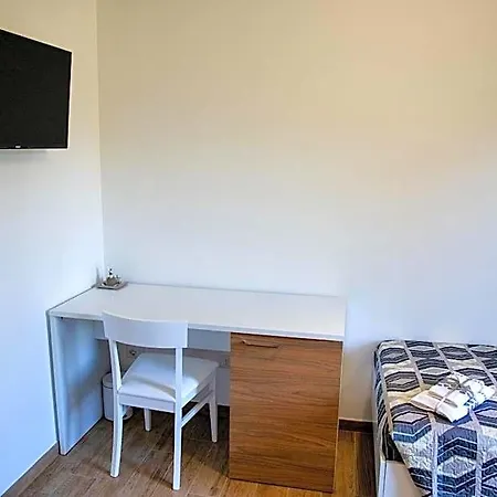 Binario Nove E Tre Quarti 2* Agropoli