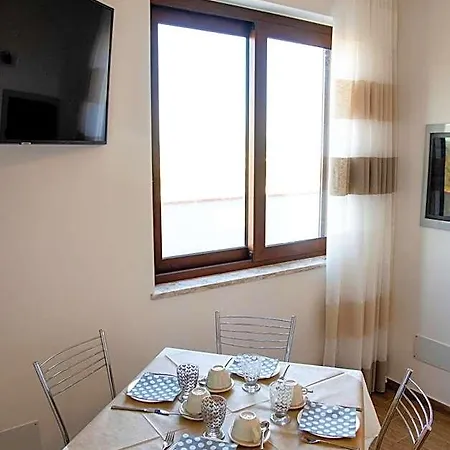 Bed & Breakfast Binario Nove E Tre Quarti